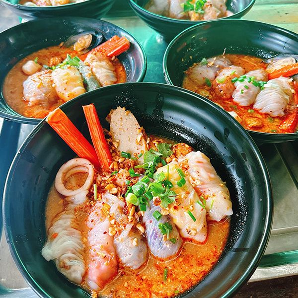 จันทร์ฉายก๋วยเตี๋ยวปากหม้อ