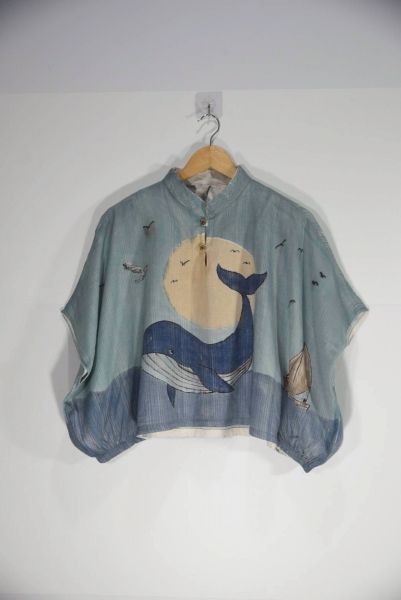 เสื้อเพ้นท์สีธรรมชาติย้อมโคลนทะเลลาย4 (ลีลาฝ้าย)