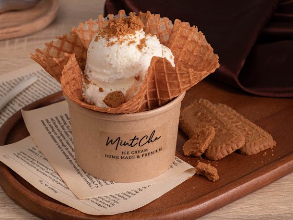 ไอศกรีมรสมะพร้าว (Mint’Cha Ice cream)