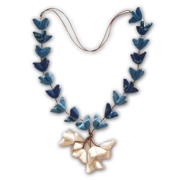  สร้อยคอดอกปีป