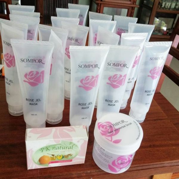 Rose jel mask
